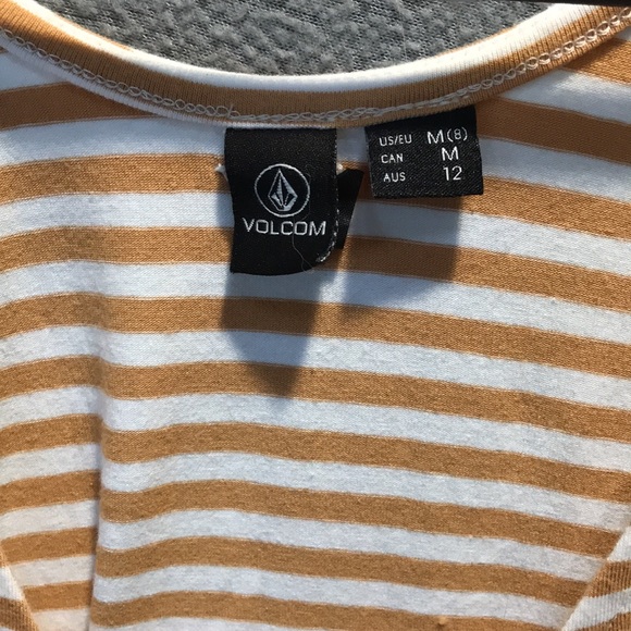Volcom striped fitted t-shirt dress. Size - M - Picture 3 of 3